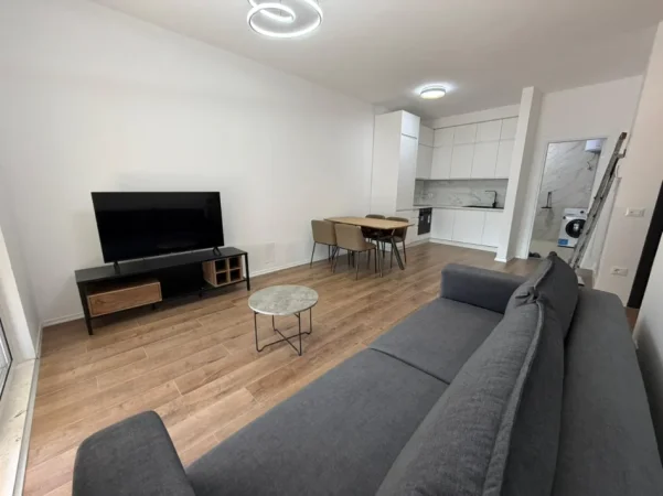 Tirane, jepet me qera apartament 1+1 Kati 9, 600 € 