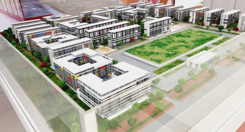 Tirane, shitet apartament 2+1+Ballkon Kati 2, 106 m² 121.624 € (univers city)