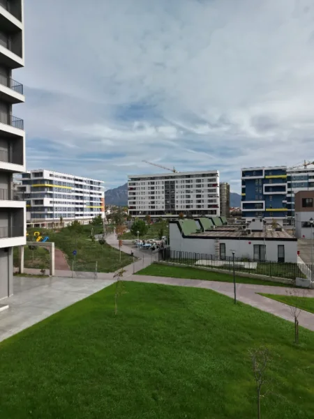Tirane, shitet apartament 2+1+Ballkon Kati 2, 106 m² 121.624 € (univers city)