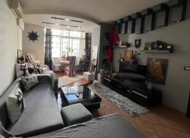 Tirane, jepet me qera apartament 1+1 Kati 2, 65 m² 550 € (21 DHJETORI)