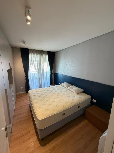 Tirane, jepet me qera apartament 2+1 Kati 6, 95 m² 800 € (Rruga Bardhyl)