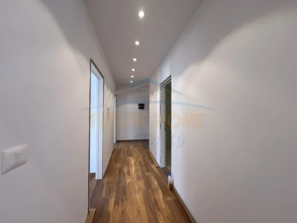 Tirane, shitet apartament 2+1 Kati 8, 102 m² 179.000 euro (Porcelan)