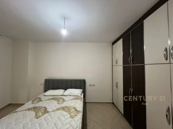 Tirane, jepet me qera apartament 2+1 Kati 6, 106 m² 550 € (mrapa globe)