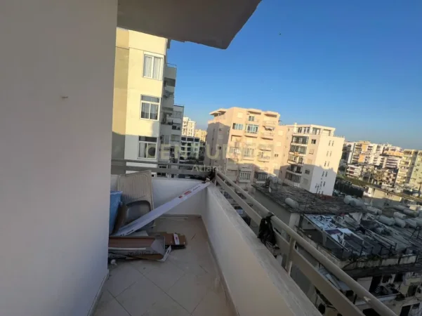 Durres, shitet apartament 1+1 Kati 7, 73 m² 85.000 € (Durres)