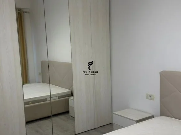 Tirane, jepet me qera apartament 2+1+Ballkon Kati 3, 78 m² 700 € (5 MAJI)