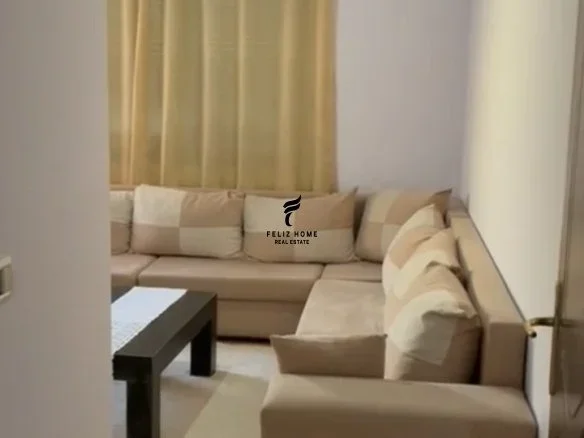 Tirane, jepet me qera apartament 1+1+Ballkon Kati 3, 70 m² 400 € (SELITE)