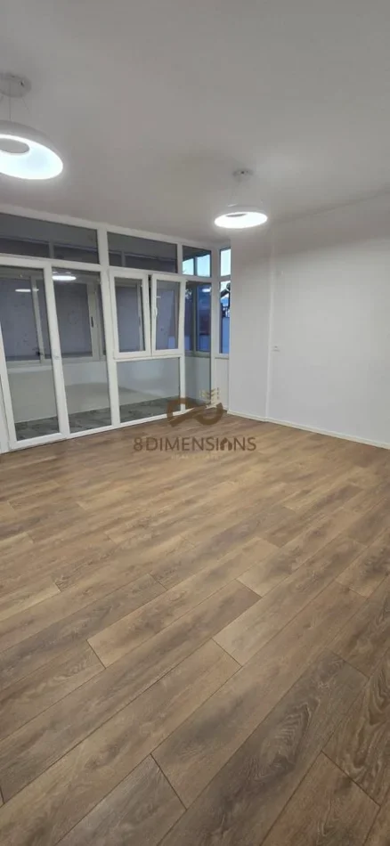 Tirane, shitet apartament 2+1+Ballkon Kati 7, 93 m² 218.000 € (ne Rrugen Haxhi Hysen Dalliu)