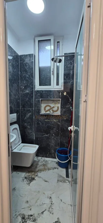 Tirane, shitet apartament 2+1+Ballkon Kati 7, 93 m² 218.000 € (ne Rrugen Haxhi Hysen Dalliu)