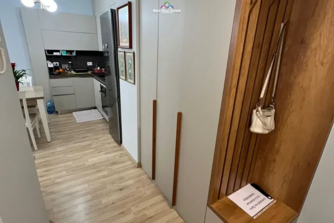 Tirane, jepet me qera apartament 1+1 Kati 2, 70 m² 630 € (Rruga Don Bosko)