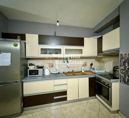 Tirane, shitet apartament 1+1 Kati 4, 60 m² 98.000 € (Astir)