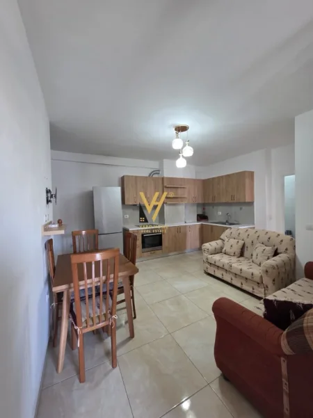 Tirane, jepet me qera apartament 2+1+Ballkon Kati 3, 90 m² 520 € (ASTIR)