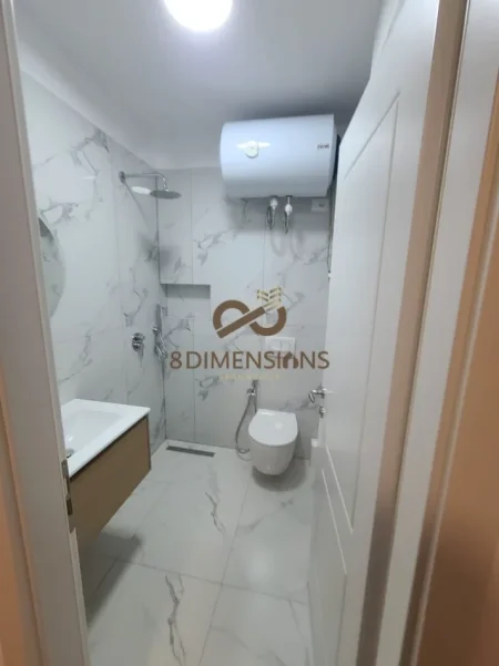 Tirane, jepet me qera zyre Kati 3, 88 m² 1.200 € (pazari ri)