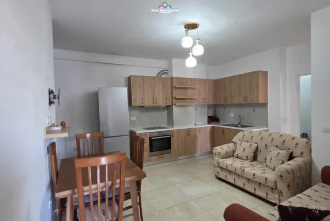 Tirane, jepet me qera apartament 2+1 Kati 3, 100 m² 520 € (sokrat miho)