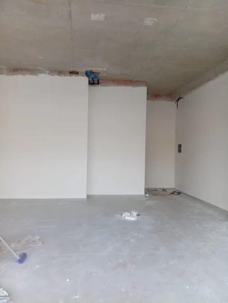 Jepet me qira ambient biznesi , 59 m² 590 € ne Paskuqan