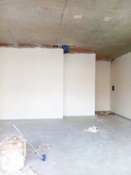 Jepet me qira ambient biznesi , 59 m² 590 € ne Paskuqan