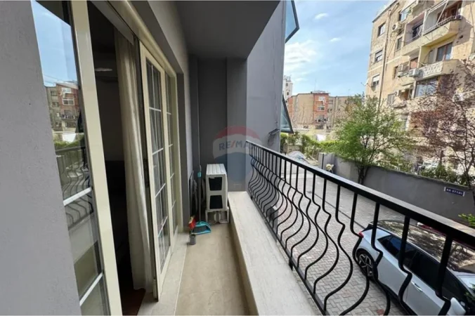Tirane, shitet apartament 2+1 , 80 m² 200.000 € (Rruga e Elbasanit)