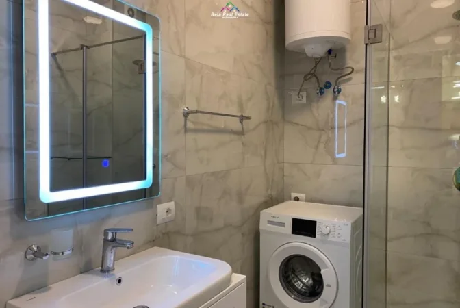 Tirane, jepet me qera apartament 1+1 Kati 6, 60 m² 670 € (Rruga Siri Kodra)