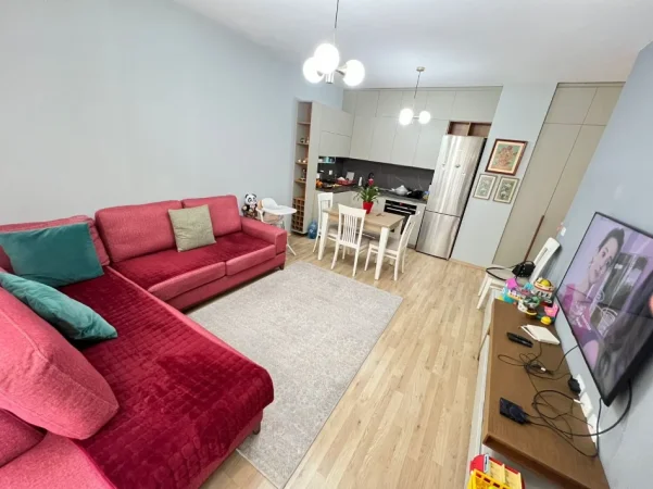 Tirane, jepet me qera apartament 1+1+Ballkon Kati 2, 70 m² 630 € (fiori di bosko)