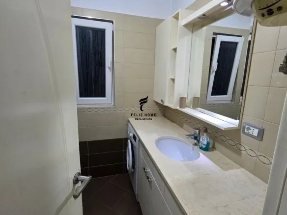 Tirane, jepet me qera apartament 1+1+Ballkon Kati 3, 65 m² 550 € (VASIL SHANTO)