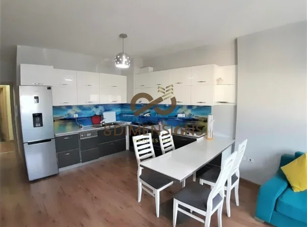 Tirane, jepet me qera apartament 1+1 Kati 8, 75 m² 800 € (rruga panorama)