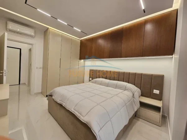 Tirane, jepet me qera apartament 1+1+Ballkon Kati 5, 76 m² 900 € (zogu i zi)