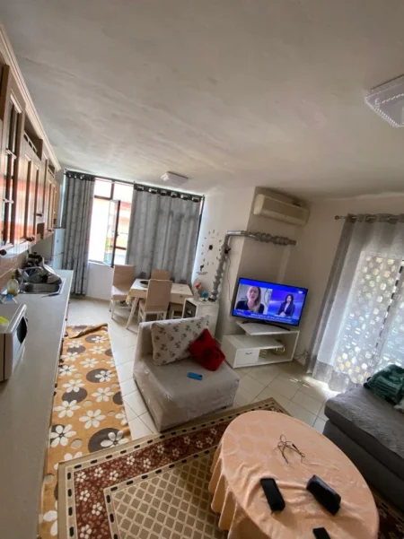 Tirane, jepet me qera apartament 2+1 Kati 2, 90 m² 600 € (SELITE)