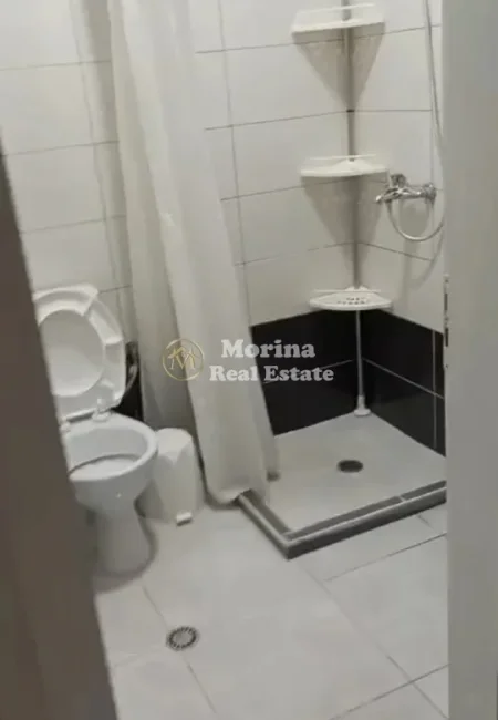Tirane, jepet me qera apartament 3+1 Kati 1, 90 m² 500 € (Fresku)