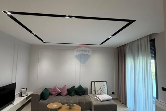 Shqiperi, jepet me qera apartament 1+1 , 80 m² 850 € (Halisof Residence)