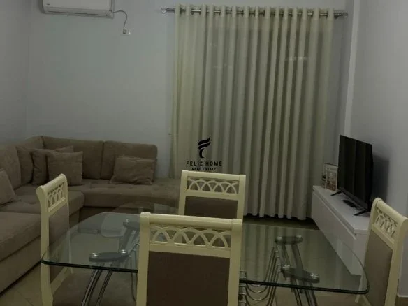 Tirane, jepet me qera apartament 1+1+Ballkon Kati 3, 70 m² 500 € (KODRA E DIELLIT)
