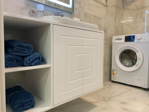 Tirane, jepet me qera apartament 1+1+Ballkon Kati 6, (Siri Kodra)