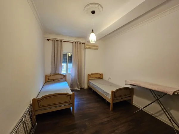 Tirane, jepet me qera apartament 2+1 Kati 2, 90 m² 550 € (DON BOSKO , Prane Spar)