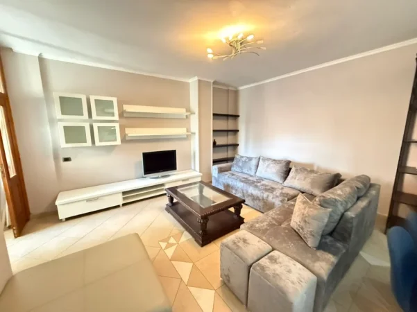 Tirane, jepet me qera apartament 2+1 Kati 6, 106 m² 630 € (selvia)