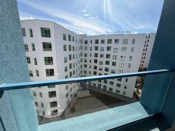 Tirane, jepet me qera apartament 1+1+Ballkon Kati 8, 60 m² 340 € 