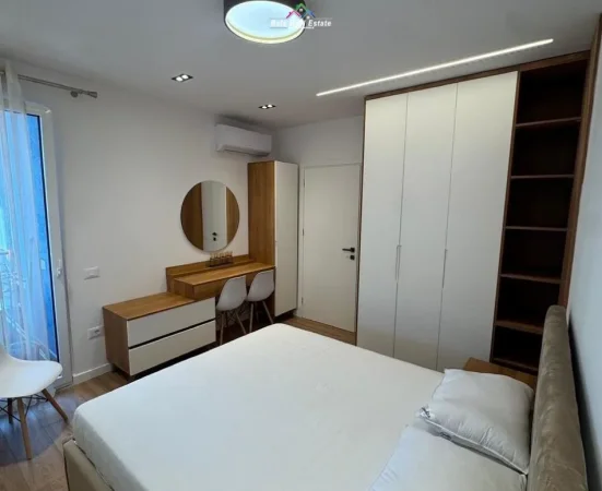 Tirane, jepet me qera apartament 1+1+Ballkon Kati 9, 50 m² 675 € (Kompleksi Delijorgji)