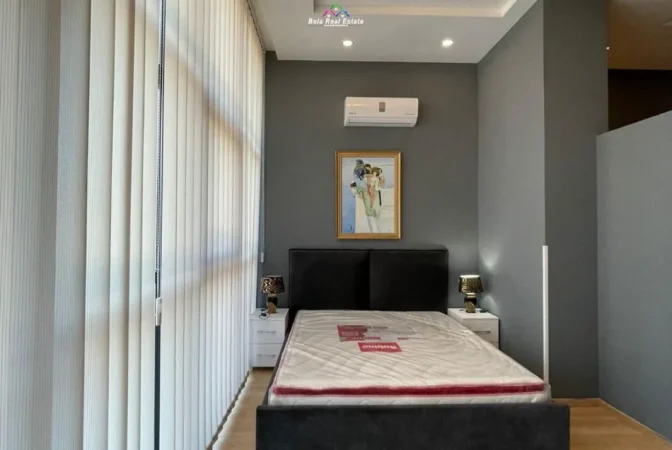 Tirane, jepet me qera apartament 1+1 Kati 1, 90 m² 630 € (Rruga Peti)