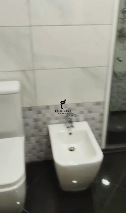 Tirane, jepet me qera apartament 2+1 Kati 5, 100 m² 700 € (ISH STACIONI TRENIT)