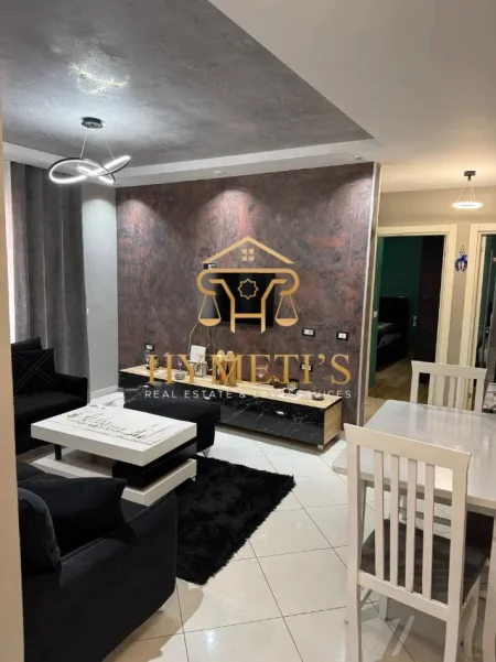 Tirane, jepet me qera apartament 3+1 Kati 3, 90 m² 550 € (Kopshti Botanik, pranë Fratarit)