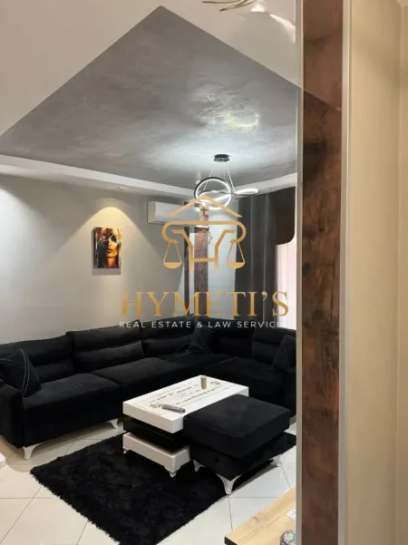 Tirane, jepet me qera apartament 3+1 Kati 3, 90 m² 550 € (Kopshti Botanik, pranë Fratarit)