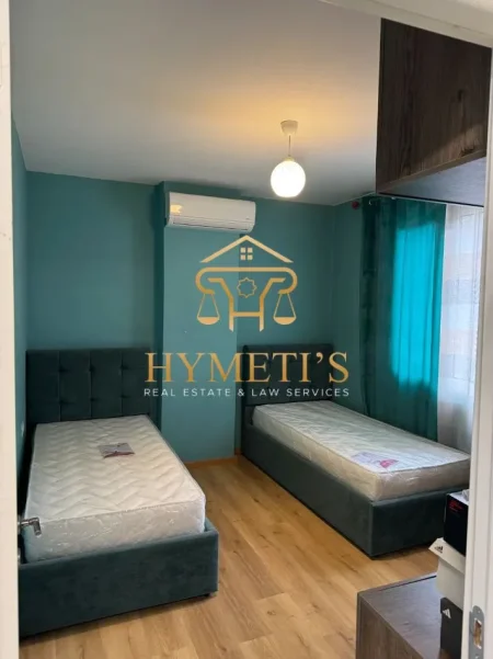 Tirane, jepet me qera apartament 3+1 Kati 3, 90 m² 550 € (Kopshti Botanik, pranë Fratarit)