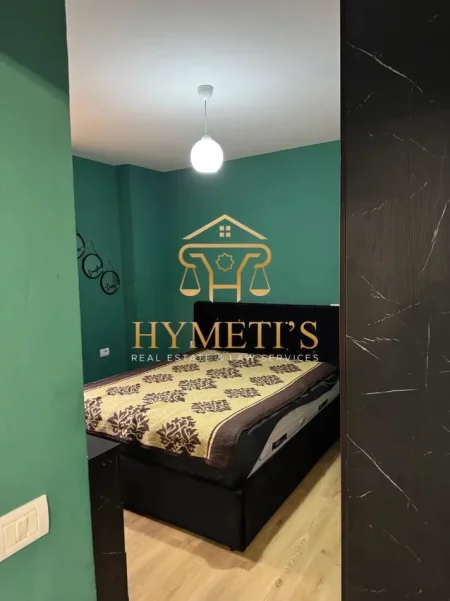 Tirane, jepet me qera apartament 3+1 Kati 3, 90 m² 550 € (Kopshti Botanik, pranë Fratarit)