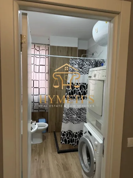 Tirane, jepet me qera apartament 3+1 Kati 3, 90 m² 550 € (Kopshti Botanik, pranë Fratarit)