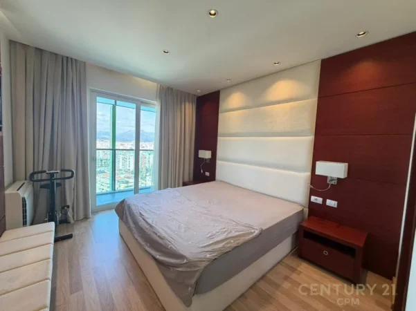 Tirane, jepet me qera apartament 2+1 Kati 19, 95 m² 1.550 € (ambasador 3)