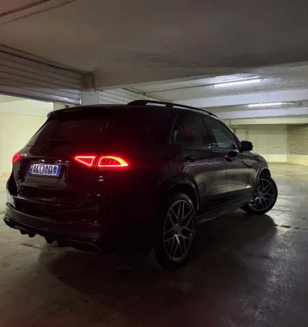 Tirane, shitet SUV Mercedes Benz Benzin, e zeze automatik Kondicioner 100.000 km 95.000 €