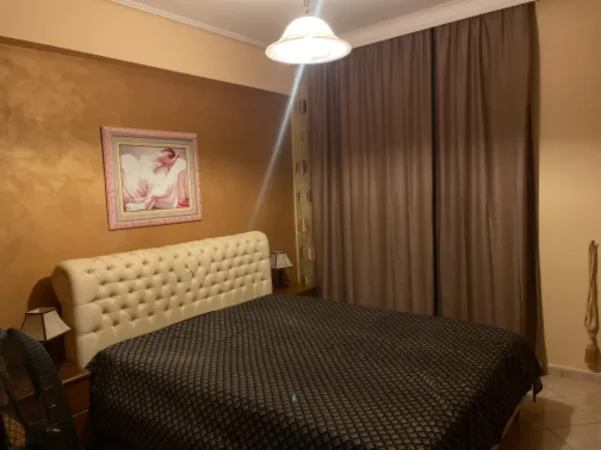 Vlore, jepet me qera apartament 1+1+Aneks+Ballkon Kati 2, 76 m² 400 € (Kryqezimi i transballkanikes me rrugen Albano dhe Romina)