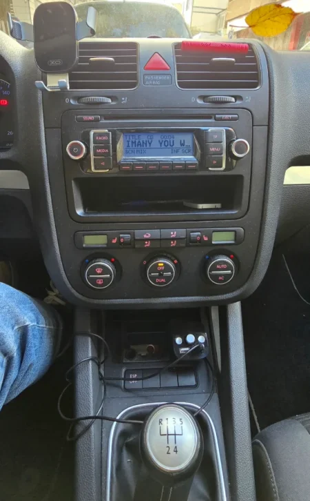 Shqiperi, shes makine VOLKSWAGEN GOLF 5 2008 Nafte, gri e erret manuale Klima 210.000 km 4.000 €