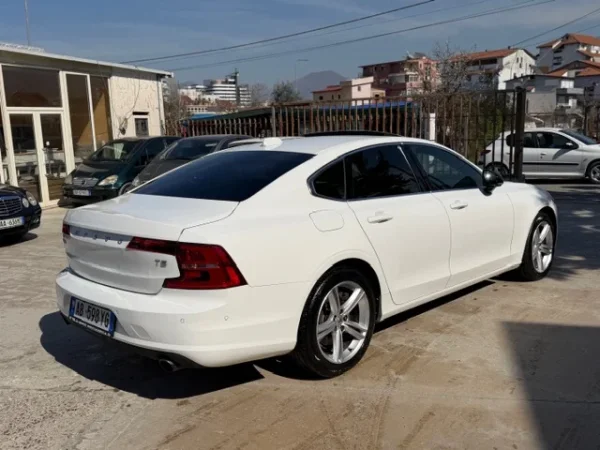 Volvo S90 2.0Benzi 2018, 15500€ Sapotarguar