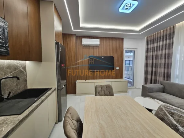 Tirane, jepet me qera apartament 1+1+Ballkon Kati 5, 66 m² 900 € (Zogu i Zi)