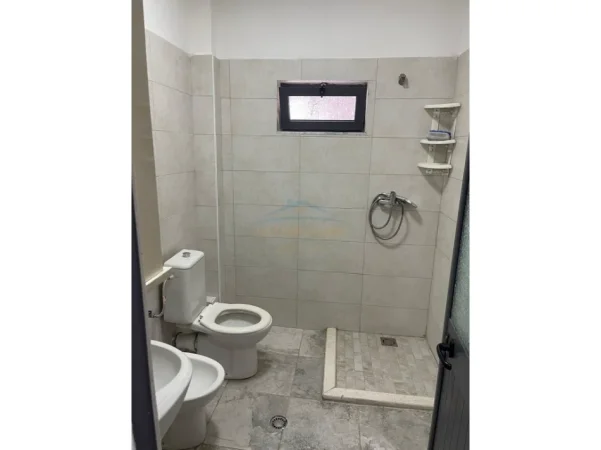 Tirane, shitet apartament 1+1 Kati 2, 48 m² 99.000 € (Parku)