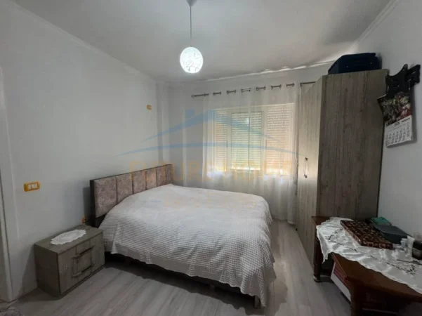 Tirane, shitet apartament 2+1+Ballkon Kati 3, 103 m² 155.000 € (Fresku)