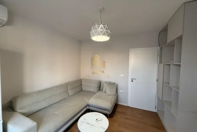 Tirane, jepet me qera apartament 1+1 Kati 4, 50 m² 450 € (Medreseja)